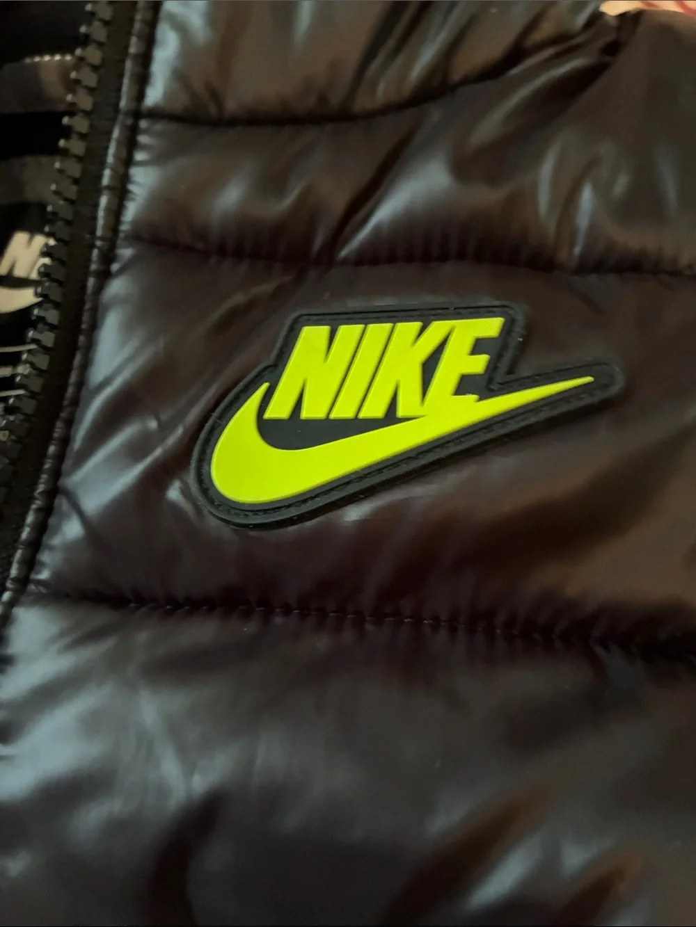 Nike Kids Black Puffer Jacket 2T NWOT